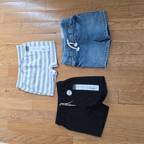 OKIE DOKIE BABY GIRLS SHORTS BUNDLE OF 3 PAIR ALL SIZE 9 MONTHS - Picture 2 of 13